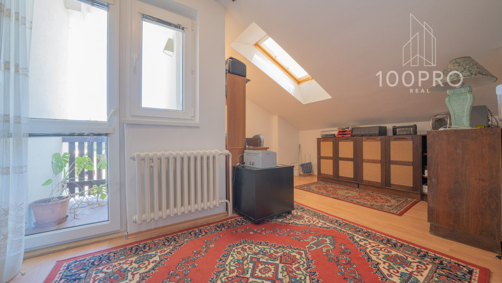 Tajomstvo pohodlného bývania: Dom s množstvom izieb a priestrannou záhradou