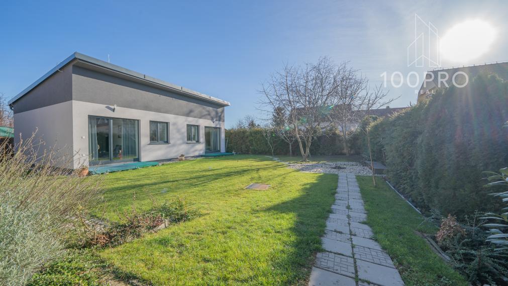 Nadštandartná ponuka 2 rodinných domov v skvelej TOP lokalite