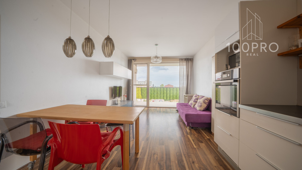 Predaj priestranného 2-izbového bytu s terasou v modernej nadstavbe na Latorickej ulici