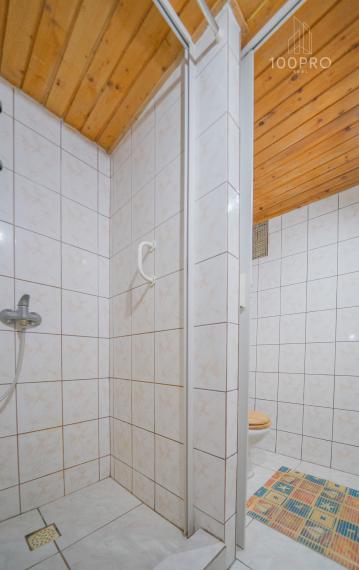 Idylická chata v srdci prírody s moderným vybavením a vlastným prameňom