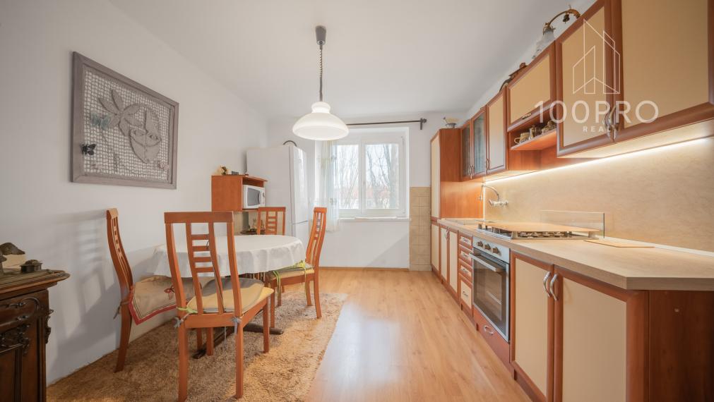 Dobre dispozične riešený byt s nízkymi nákladmi – vaša nová adresa v Rači!