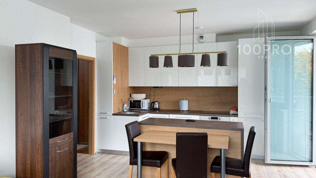 3-izbový byt s balkónom a nadštandartným vybavením, Ovocné sady