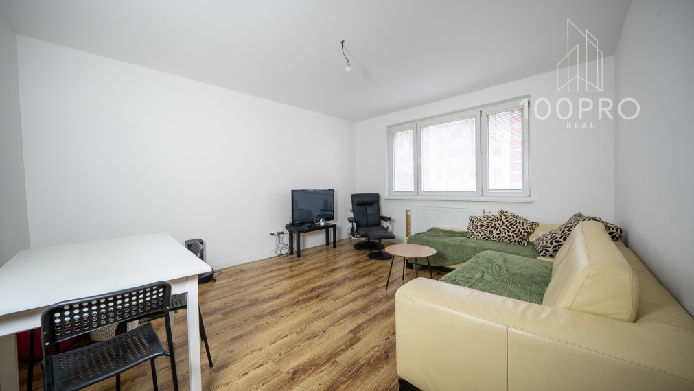 Hľadáte 4-izbový byt po novej rekonštrukcii? Tento je pripravený!