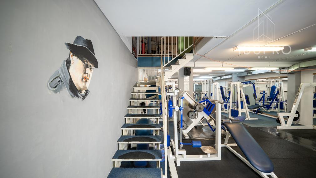 Priestranný (210m²) komerčný priestor v Bratislave