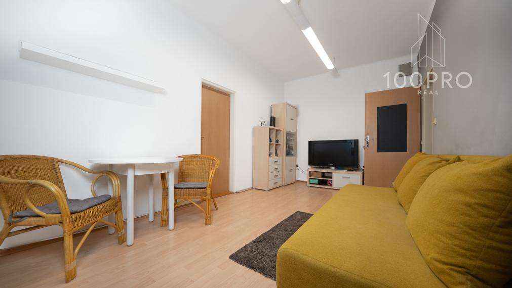 2i byt v Starom Meste, ktorý kombinuje adresu, tehlovú stavbu a investičný potenciál