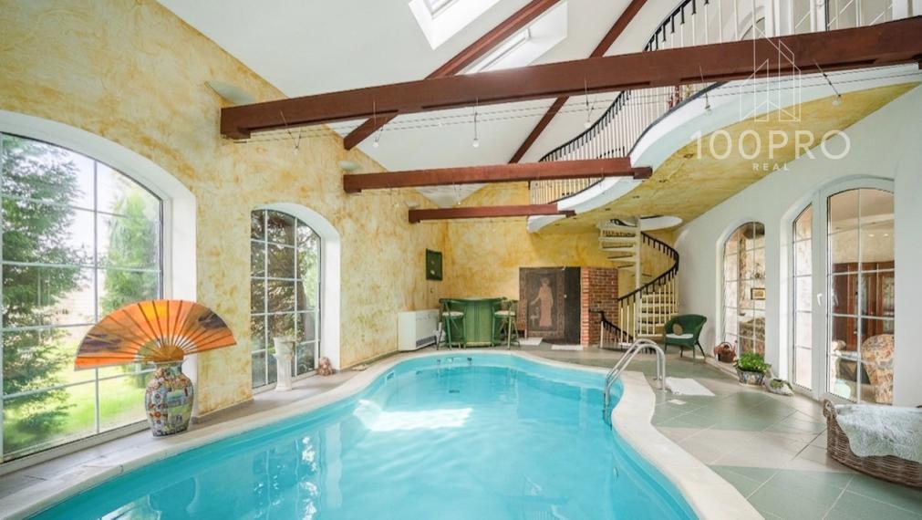 Keď nestačí štandard: vila s bazénom, sauna a veľká záhrada