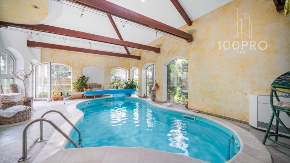 Keď nestačí štandard: vila s bazénom, sauna a veľká záhrada