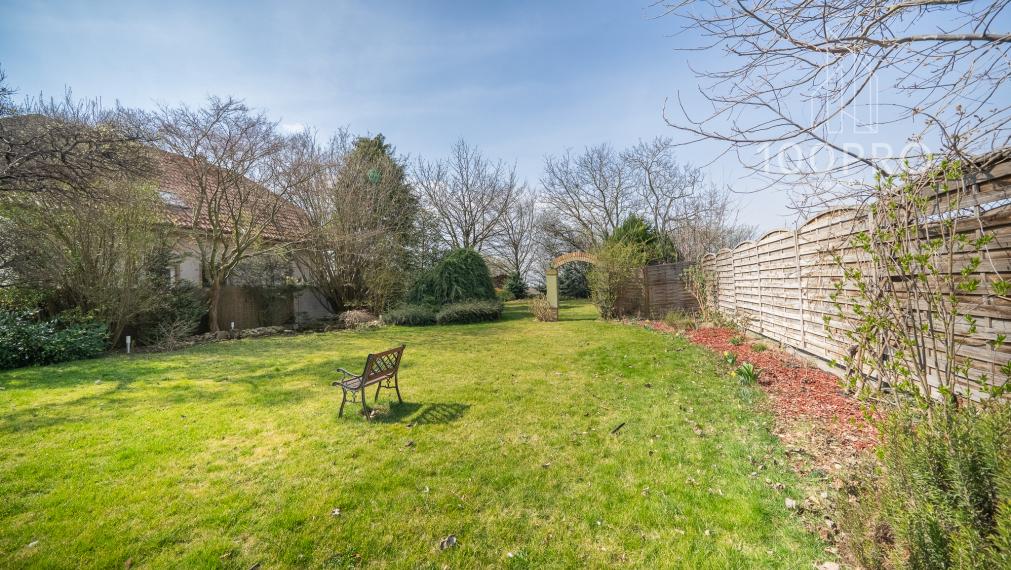 Keď nestačí štandard: vila s bazénom, sauna a veľká záhrada