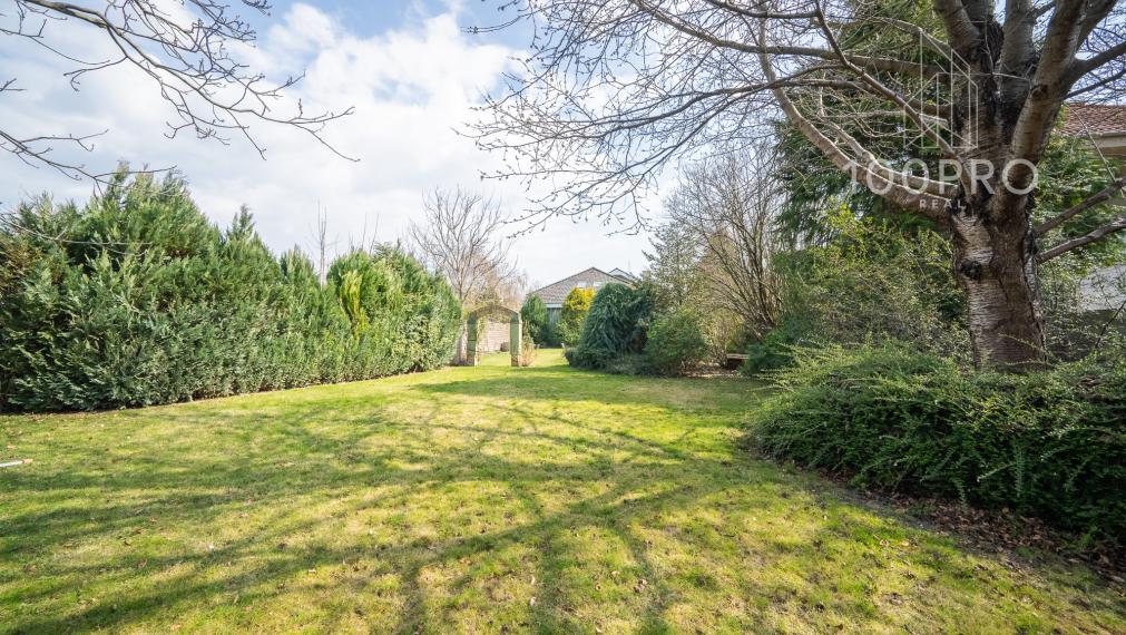 Keď nestačí štandard: vila s bazénom, sauna a veľká záhrada