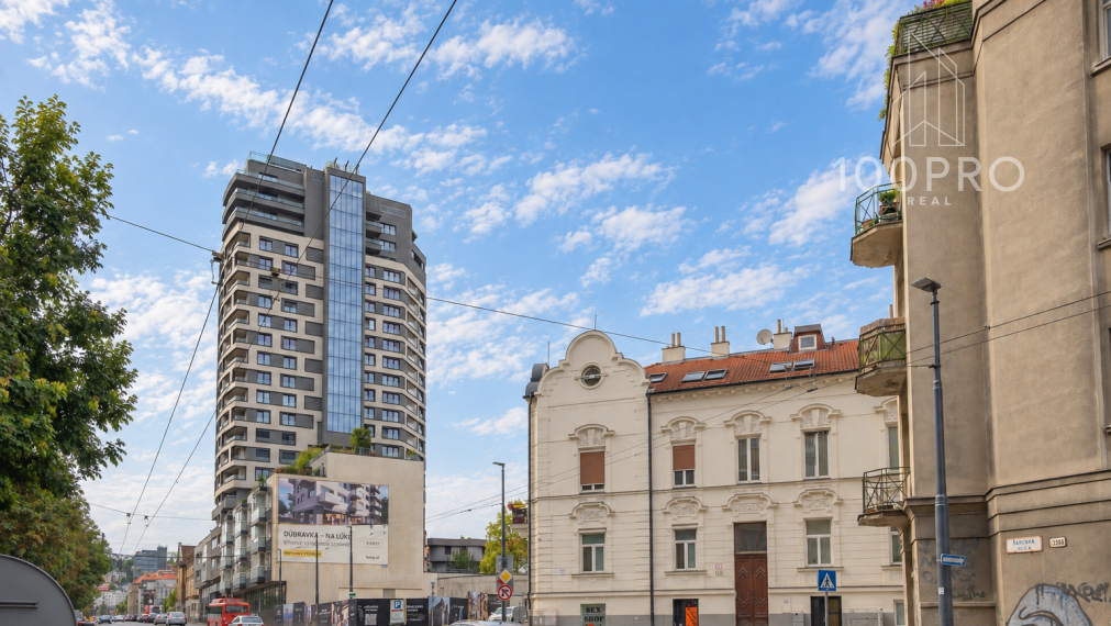 PRIESTOR, AKÝ SA DNES UŽ NESTAVIA, 134 m² V HISTORICKOM DOME