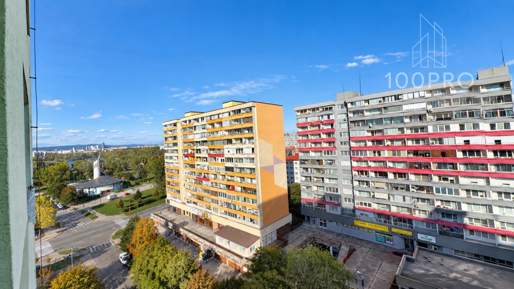 PRIESTRANNÝ 1-IZBOVÝ BYT S VÝHĽADOM | 37,6 m² | JASOVSKÁ, PETRŽALKA