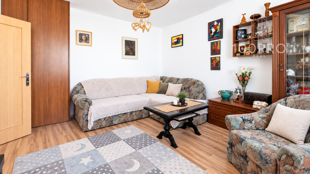 PRIESTRANNÝ 1-IZBOVÝ BYT S VÝHĽADOM | 37,6 m² | JASOVSKÁ, PETRŽALKA