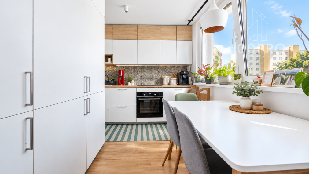 DIZAJNOVÝ BYT V RAČI | 63,5 m² | ZASKLENÁ LOGGIA | RUSTAVELIHO