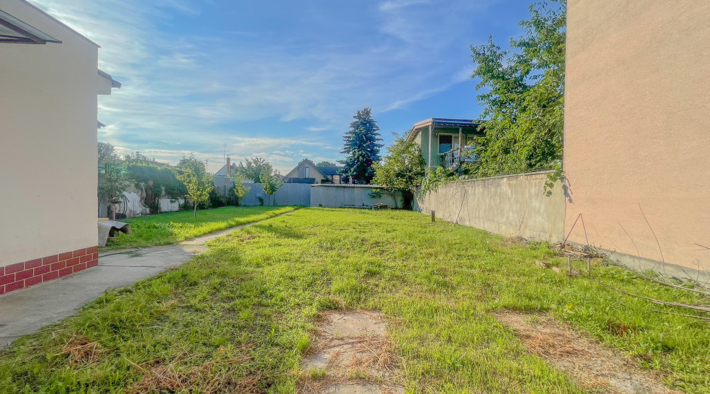 Lukratívny slnečný pozemok v Bratislave – Podunajské Biskupice