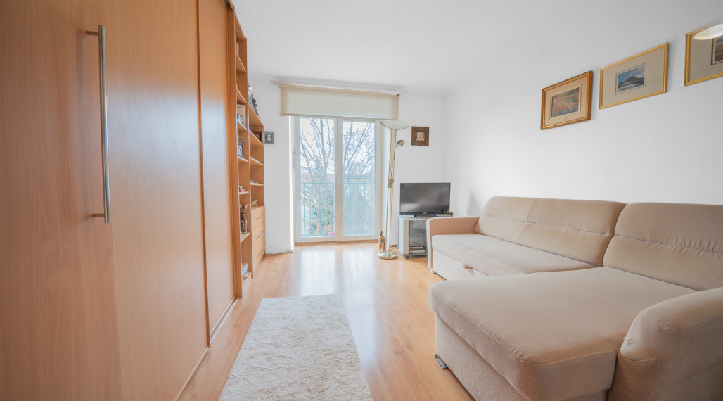 Dobre dispozične riešený byt s nízkymi nákladmi – vaša nová adresa v Rači!