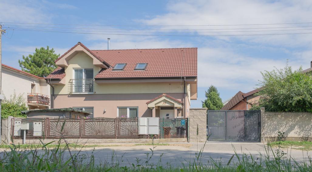 Dve samostatné jednotky, jedno výhodné riešenie