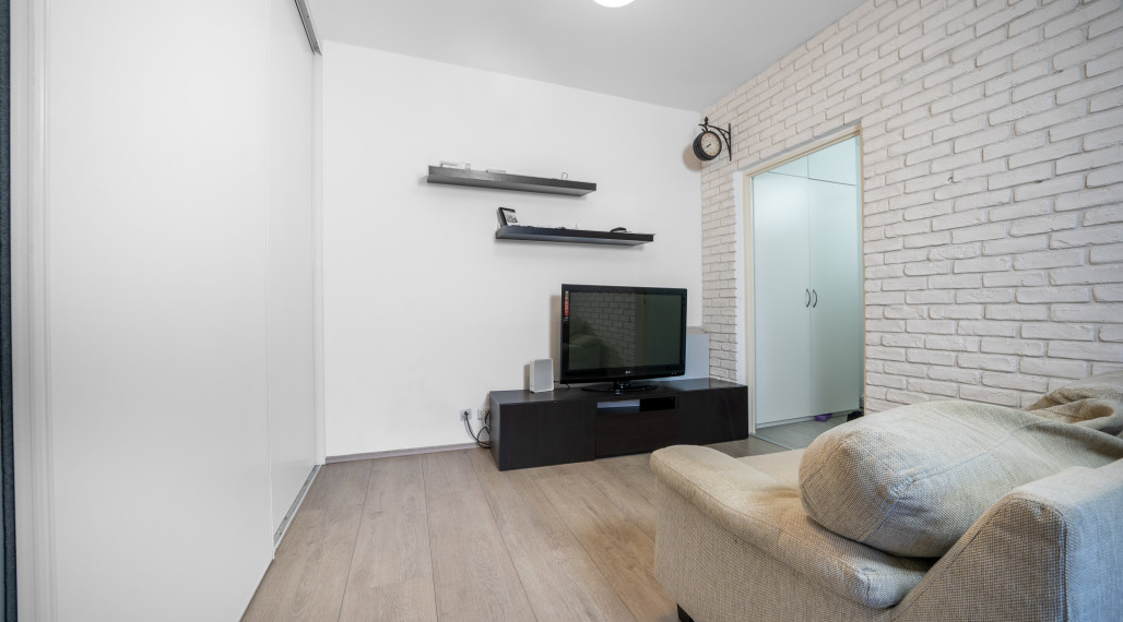 Na prenájom 1-izbový byt – Donnerova ulica, Karlova Ves