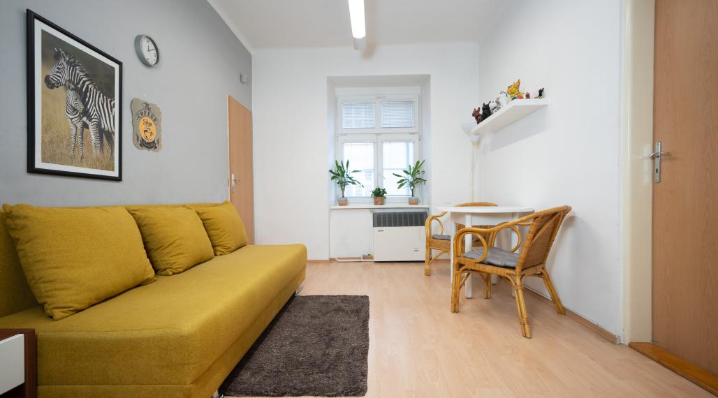 2i byt v Starom Meste, ktorý kombinuje adresu, tehlovú stavbu a investičný potenciál