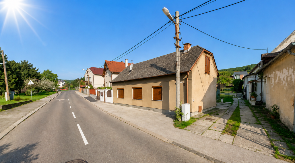 INVESTIČNÁ PRÍLEŽITOSŤ – ČIASTOČNE ZREKONŠTRUOVANÝ RODINNÝ DOM S POTENCIÁLOM ROZŠÍRENIA
