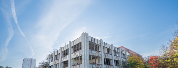 Investičná príležitosť – Skelet na Benkovej ulici v Nitre s právoplatnými povoleniami, začnite stavať hneď!