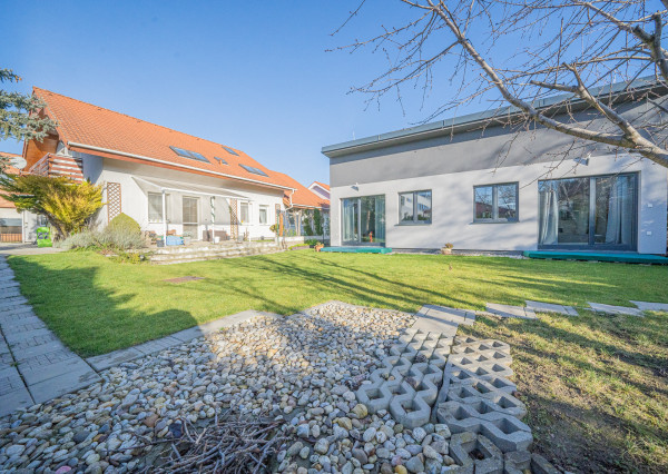 Nadštandartná ponuka 2 rodinných domov v skvelej TOP lokalite